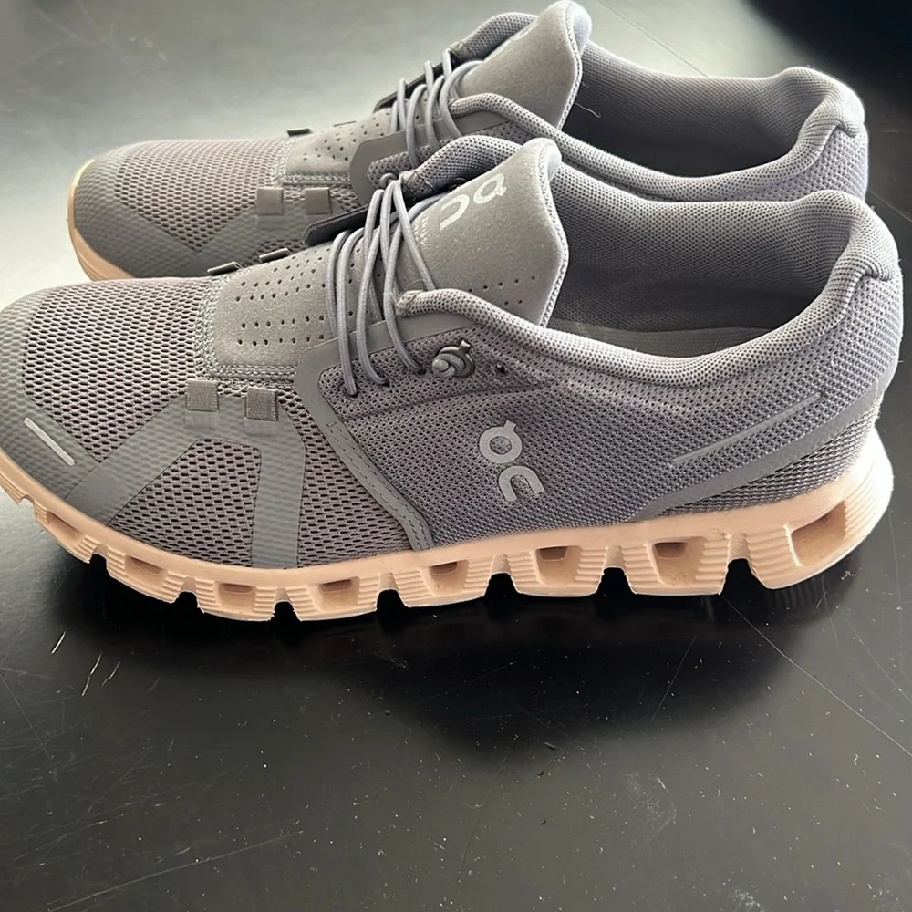 Barely worn OC gray and pink 7.5 women’s shoes. - Picture 2 of 6